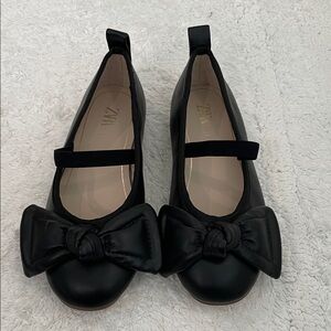 Zara Girls Black Ballet Flats with Bow US sz 10.5 / Euro sz 27 New without tags